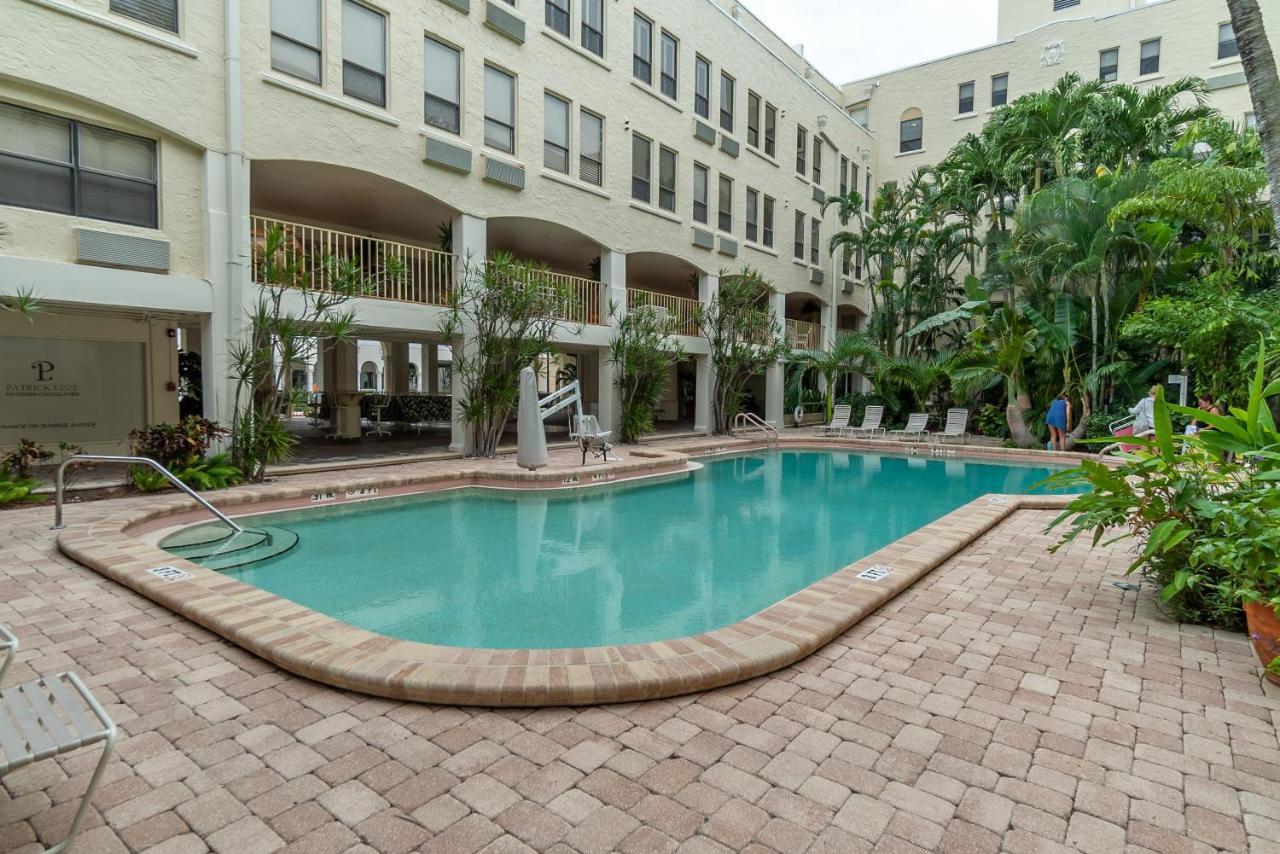 Palm Beach Island Condominiums 外观 照片
