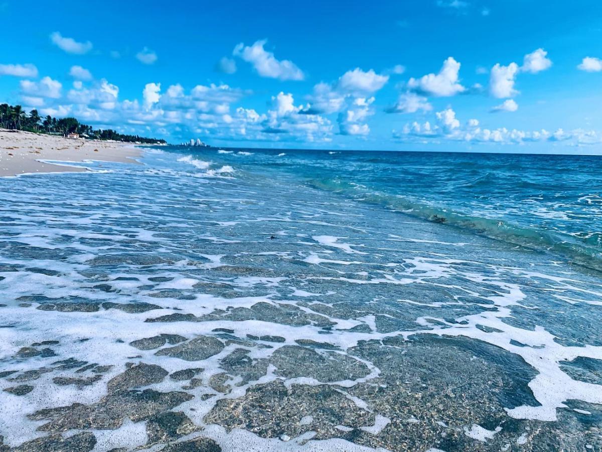 Palm Beach Island Condominiums 外观 照片